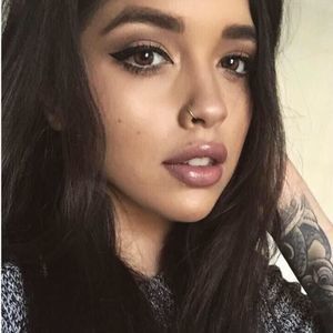 Meet your Posher, Pamela